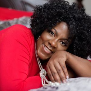 Meet your Posher, Regina